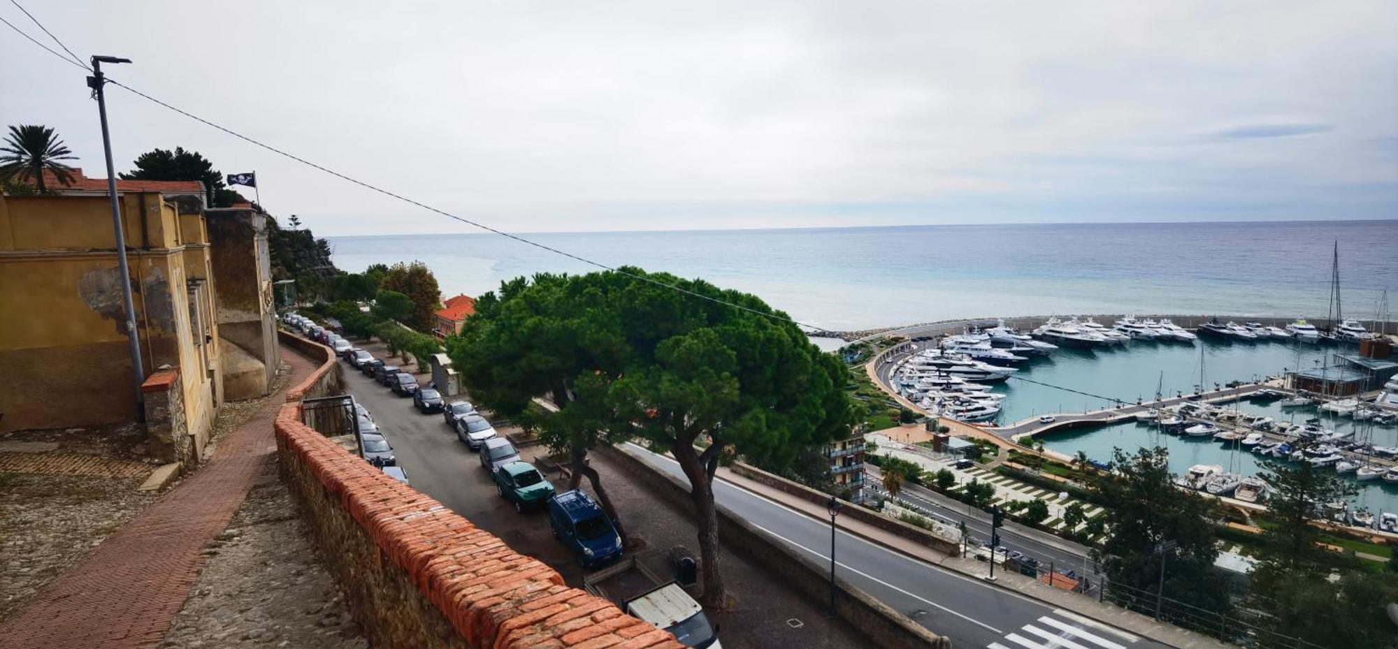 Apartament Casa Eden Ventimiglia Zewnętrze zdjęcie