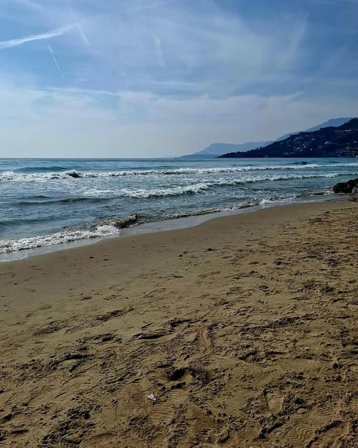Apartament Casa Eden Ventimiglia Zewnętrze zdjęcie